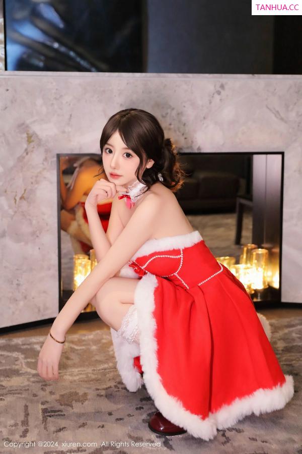   [XiuRen]高清写真图 2024.12.24 No.9650 桃妖天 圣诞主题第16张图片